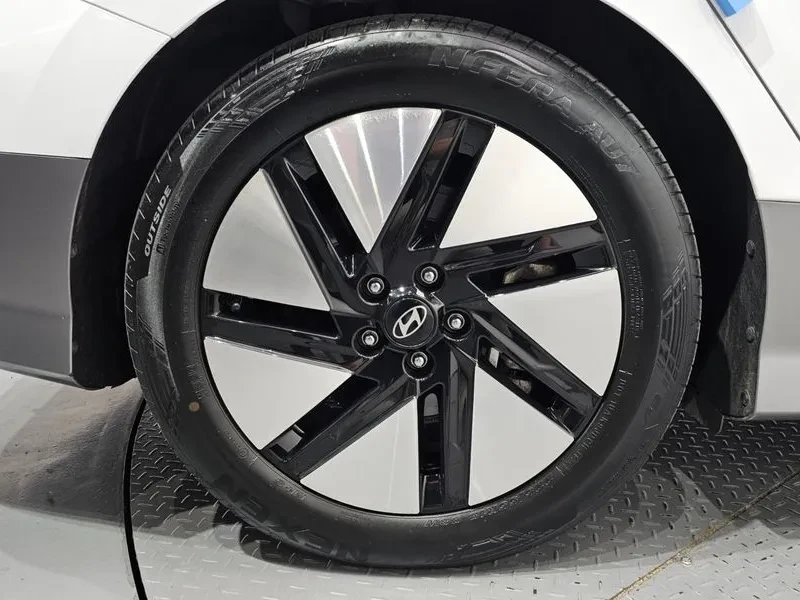 Hyundai Ioniq 6 ���� 30% ����� | Mobile.bg � ����������� 5