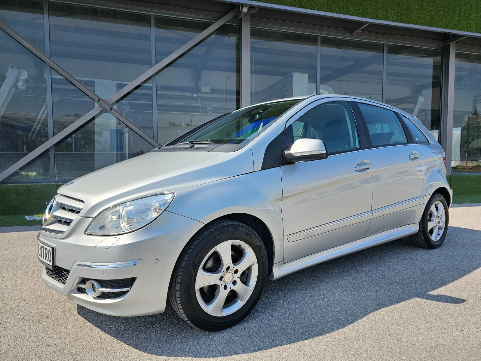 Mercedes-Benz B 200 Sport Paket Comand PDC - изображение 2