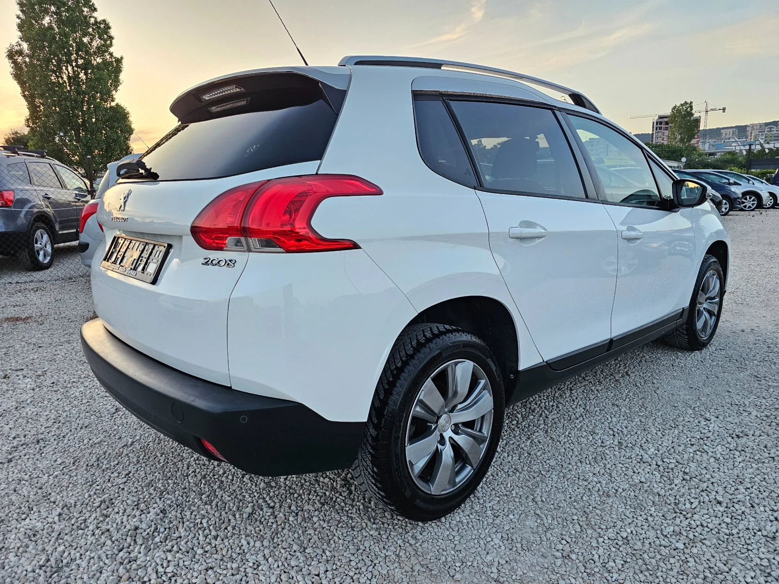 Peugeot 2008 1.4HDi, Allure - изображение 4