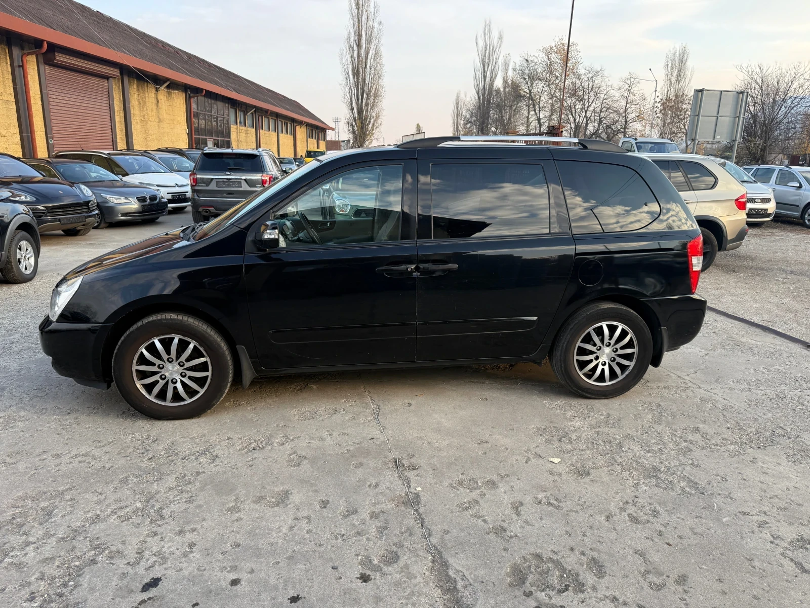 Kia Carnival 2.2 CRDI 194кс. 7местс вс. екстри - изображение 5