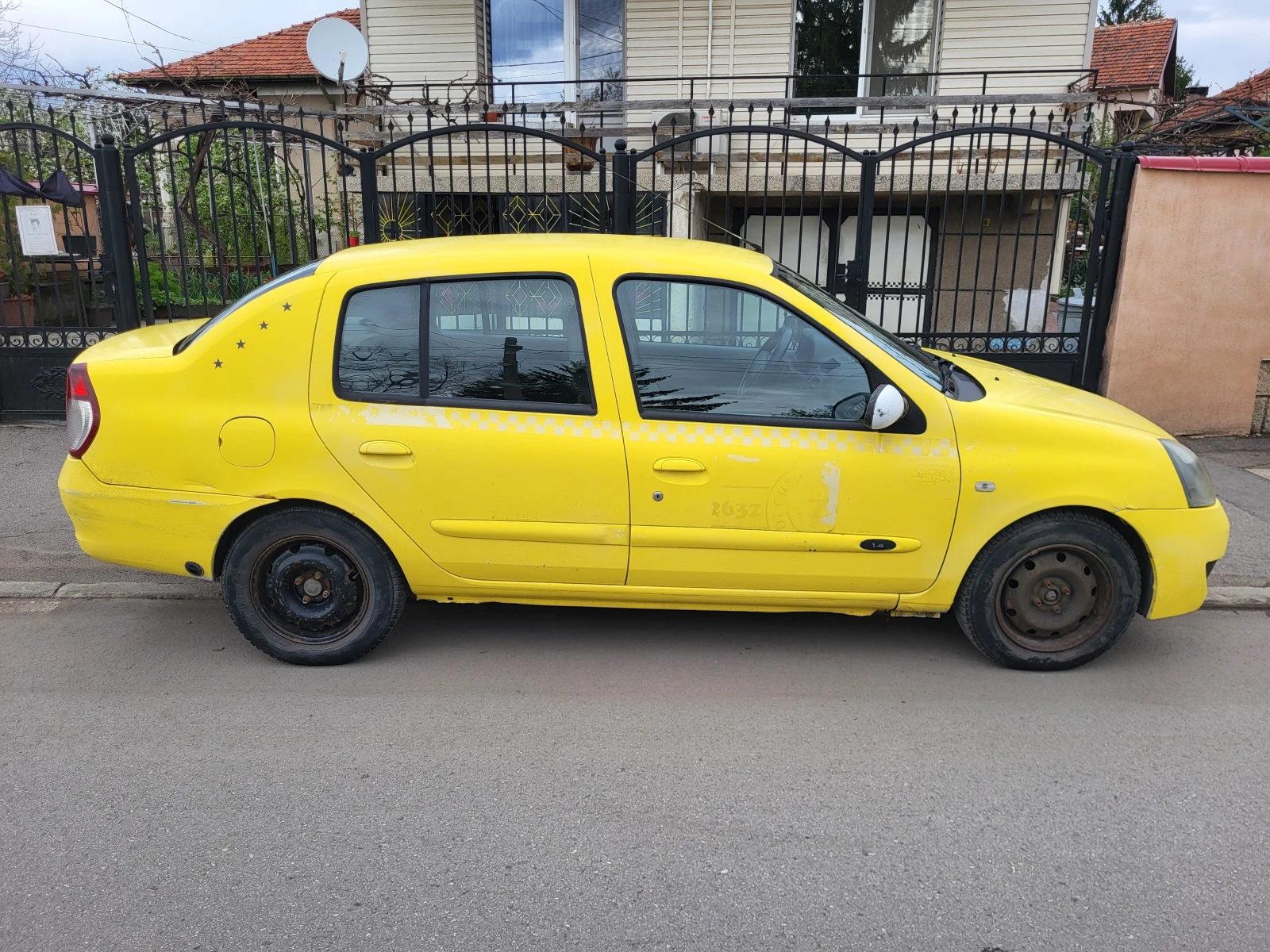 Renault Clio 1.4i - изображение 6