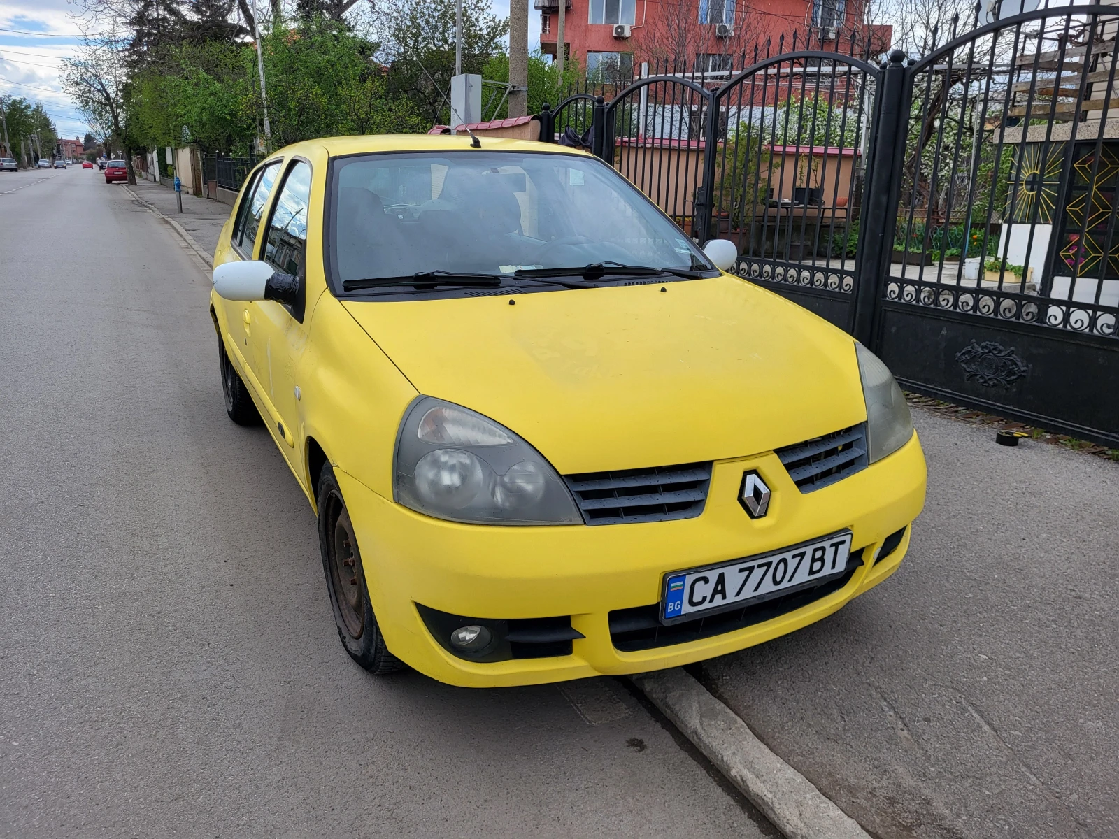 Renault Clio 1.4i - изображение 2