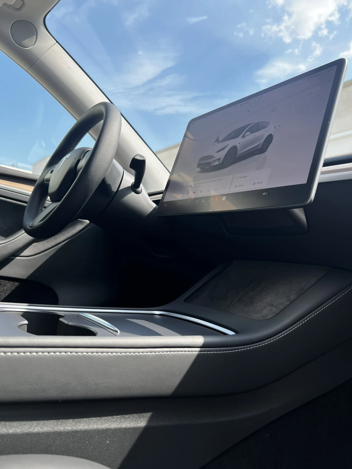 Tesla Model Y SR - изображение 10