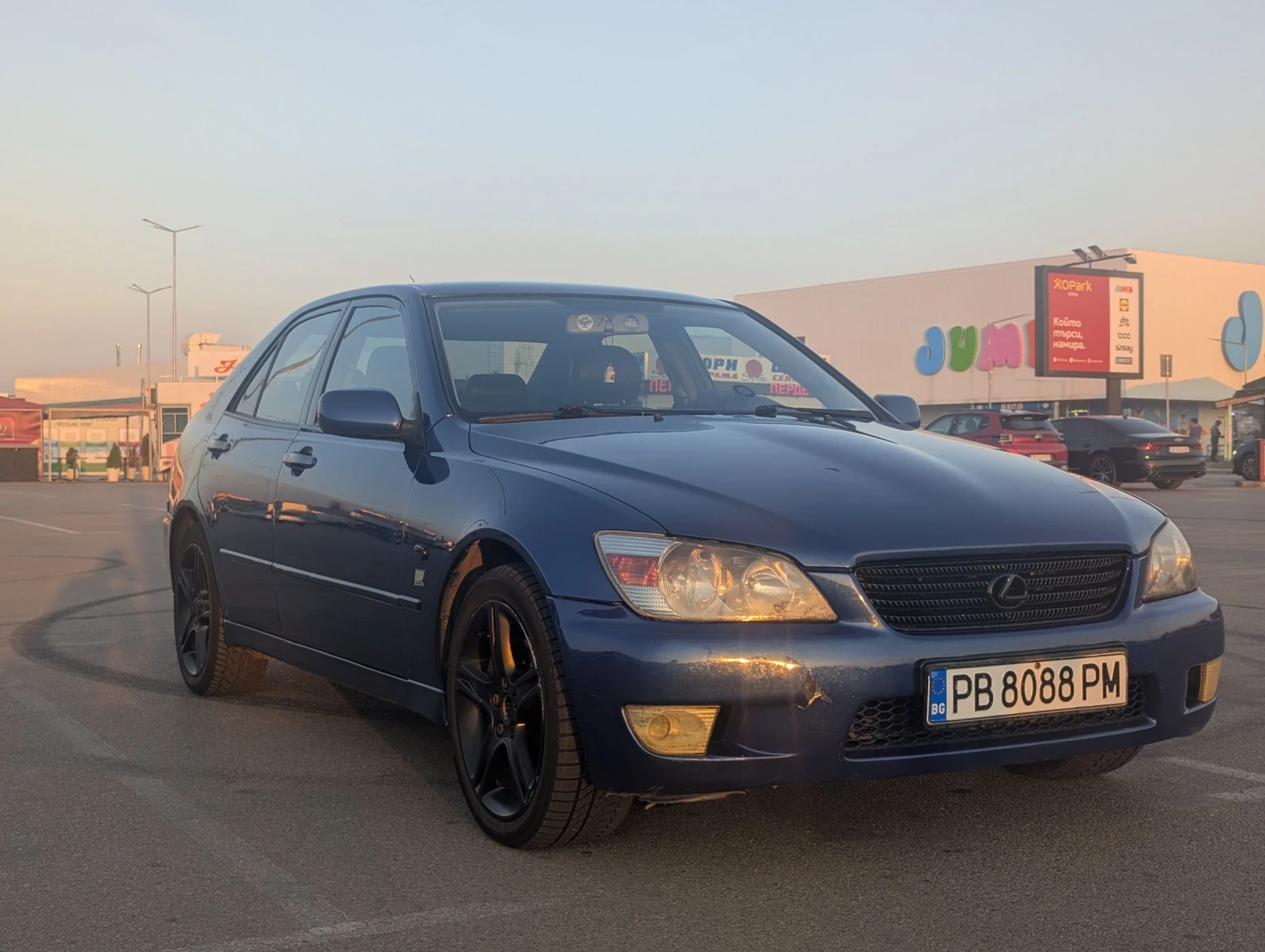 Lexus IS 200  - изображение 2