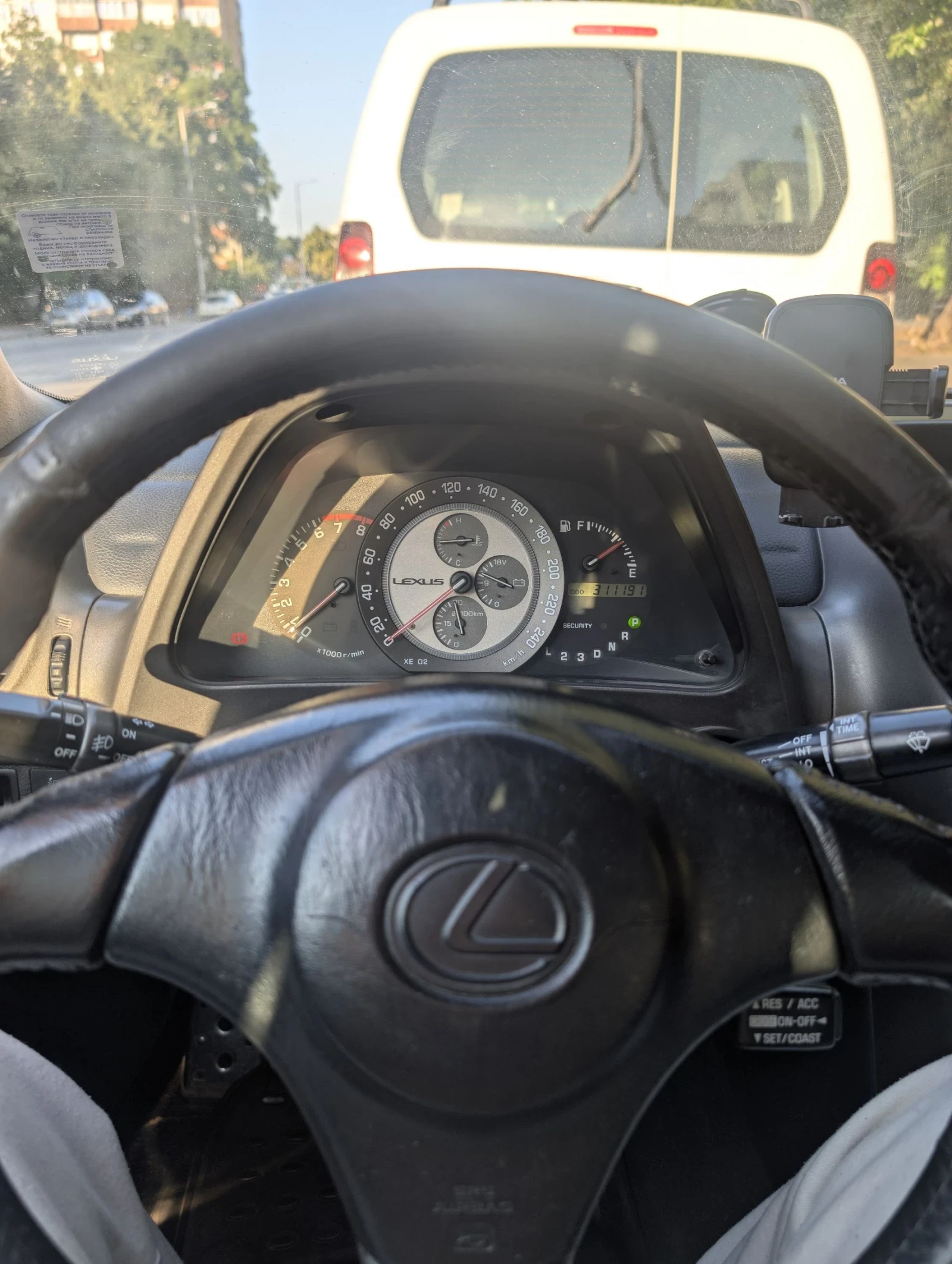 Lexus IS 200  - изображение 7
