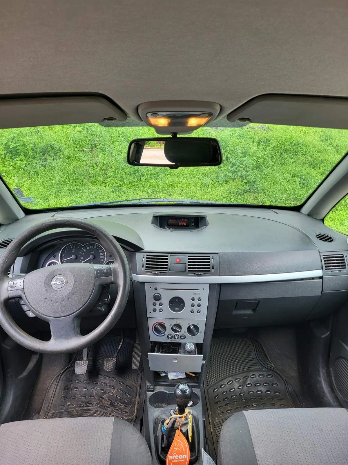 Opel Meriva Газ-Бензин 1.6+ нови гуми - изображение 6