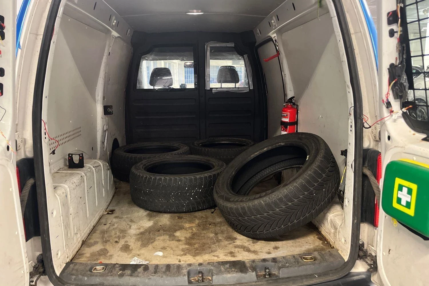 VW Caddy 1.6 TDI MAXI | Mobile.bg   14