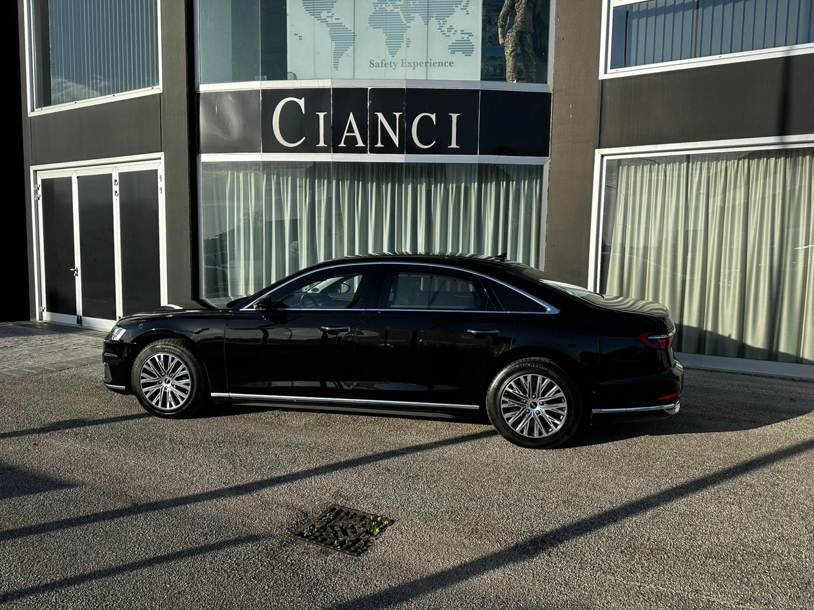 Audi A8  - изображение 6