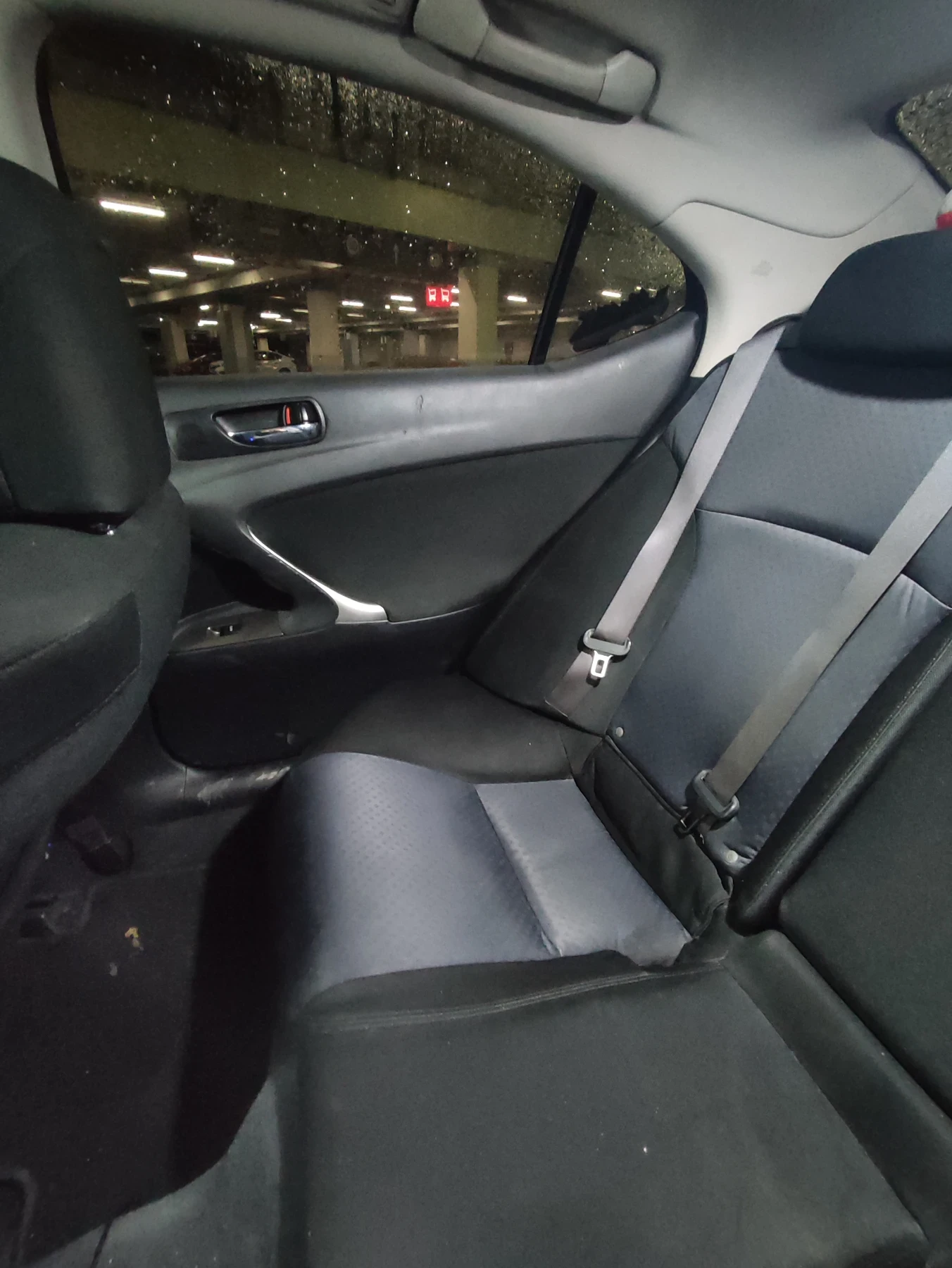 Lexus IS 220d | Mobile.bg � ����������� 7