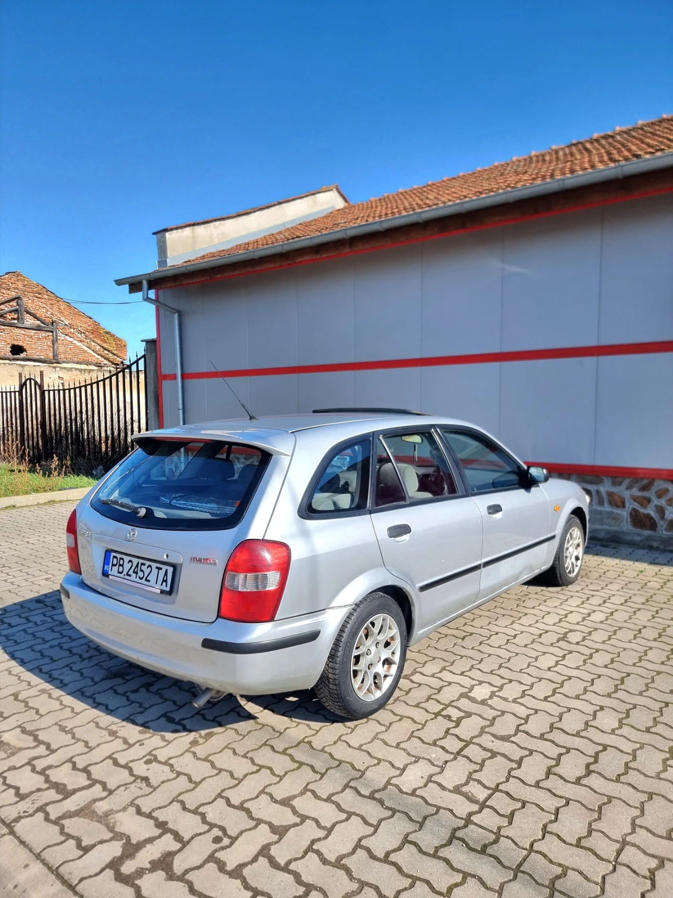 Mazda 323 1.6 | Mobile.bg � ����������� 3