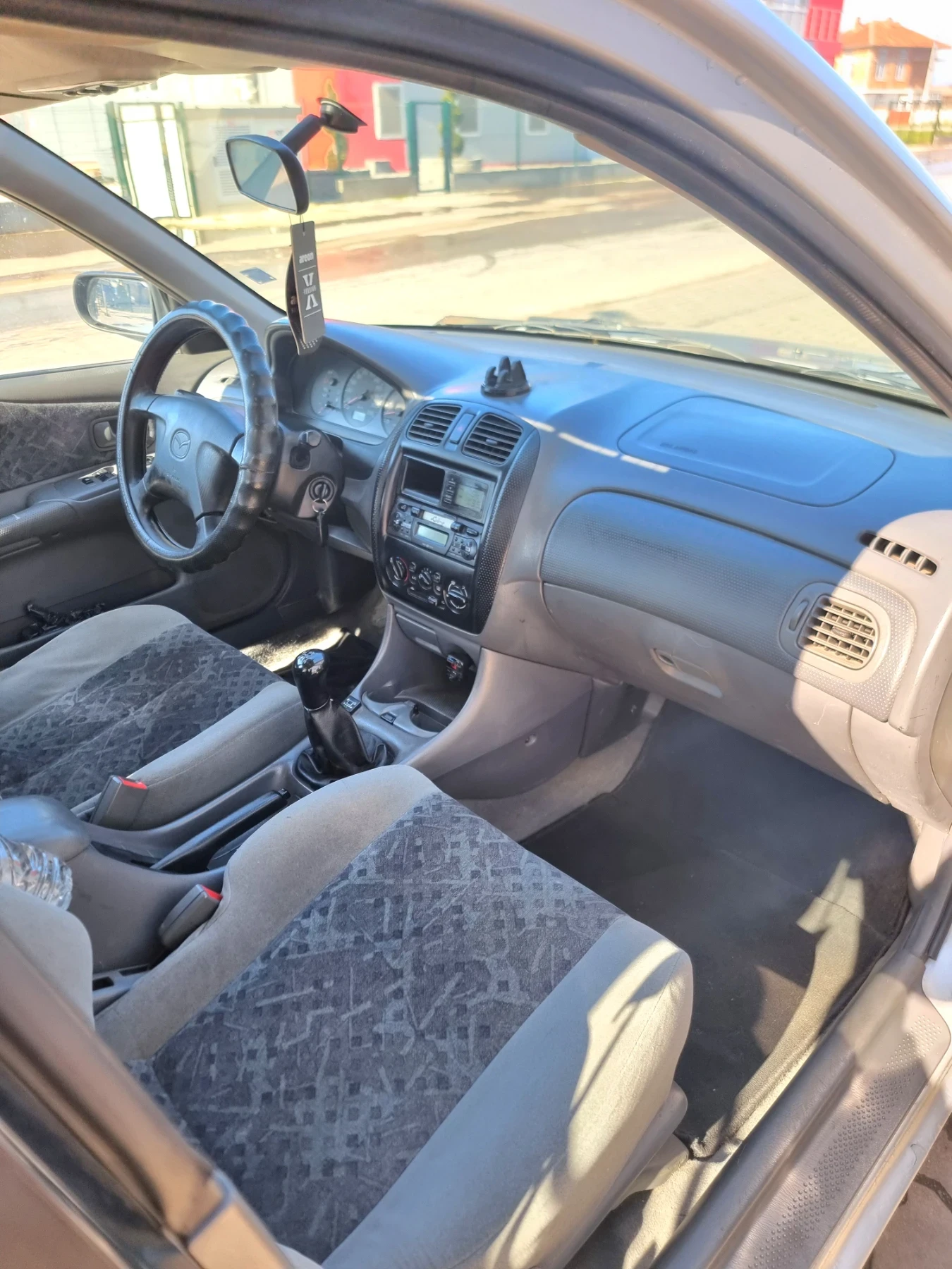 Mazda 323 1.6 | Mobile.bg � ����������� 11
