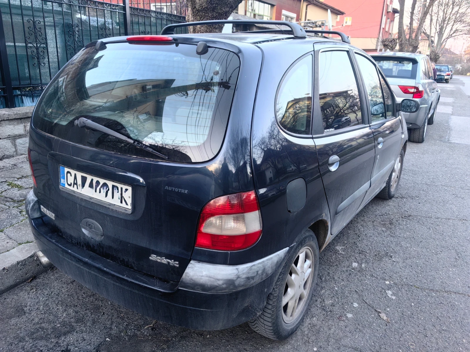 Renault Scenic 1.9dti, снимка 3 - Автомобили и джипове - 53801659
