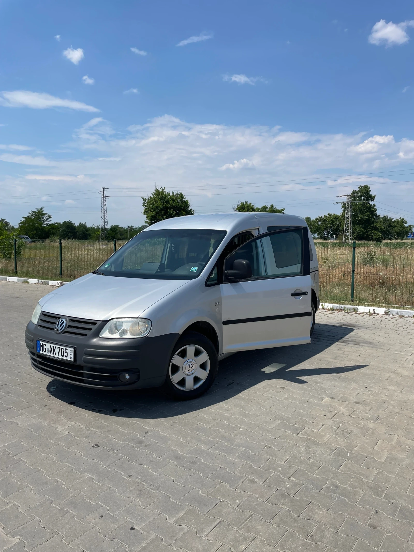 VW Caddy, снимка 6 - Автомобили и джипове - 53889988