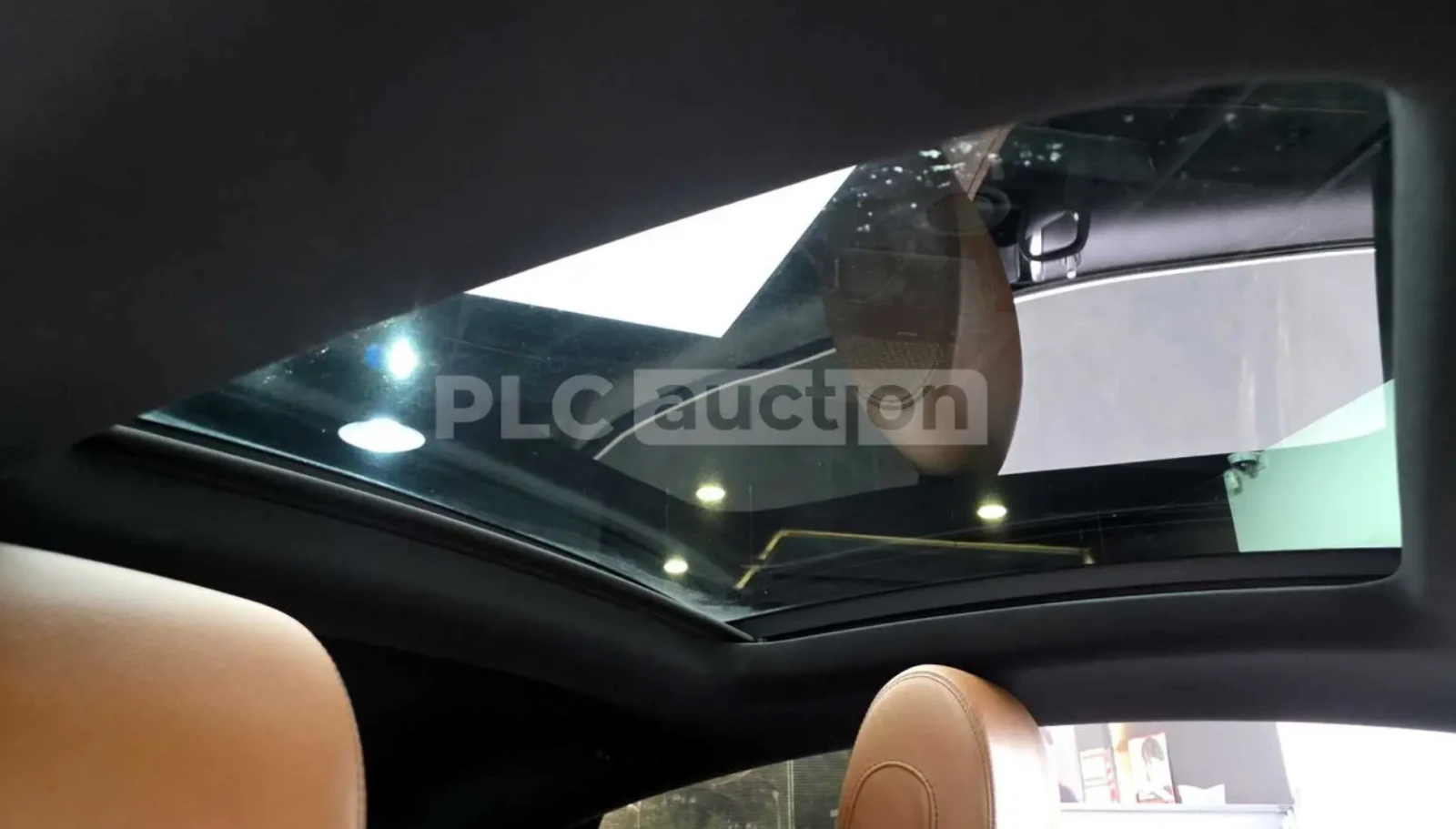 Mercedes-Benz E 400 4MATIC, снимка 9 - Автомобили и джипове - 54315645