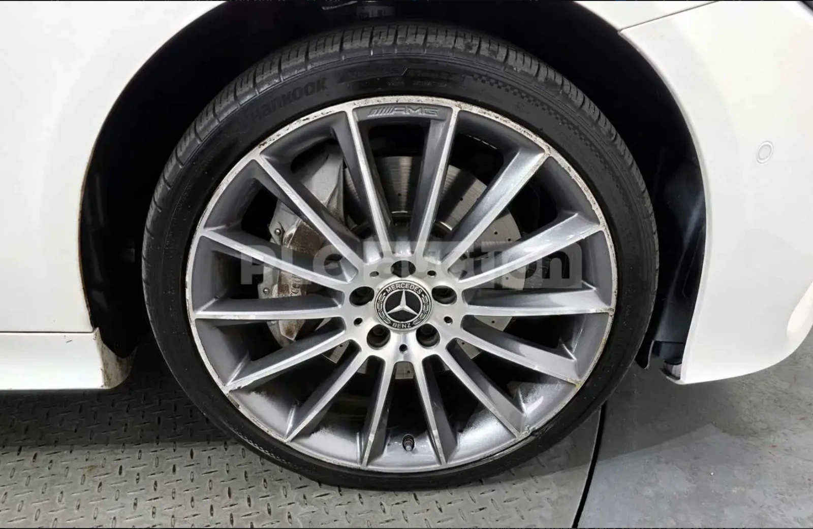 Mercedes-Benz E 400 4MATIC, снимка 3 - Автомобили и джипове - 54315645