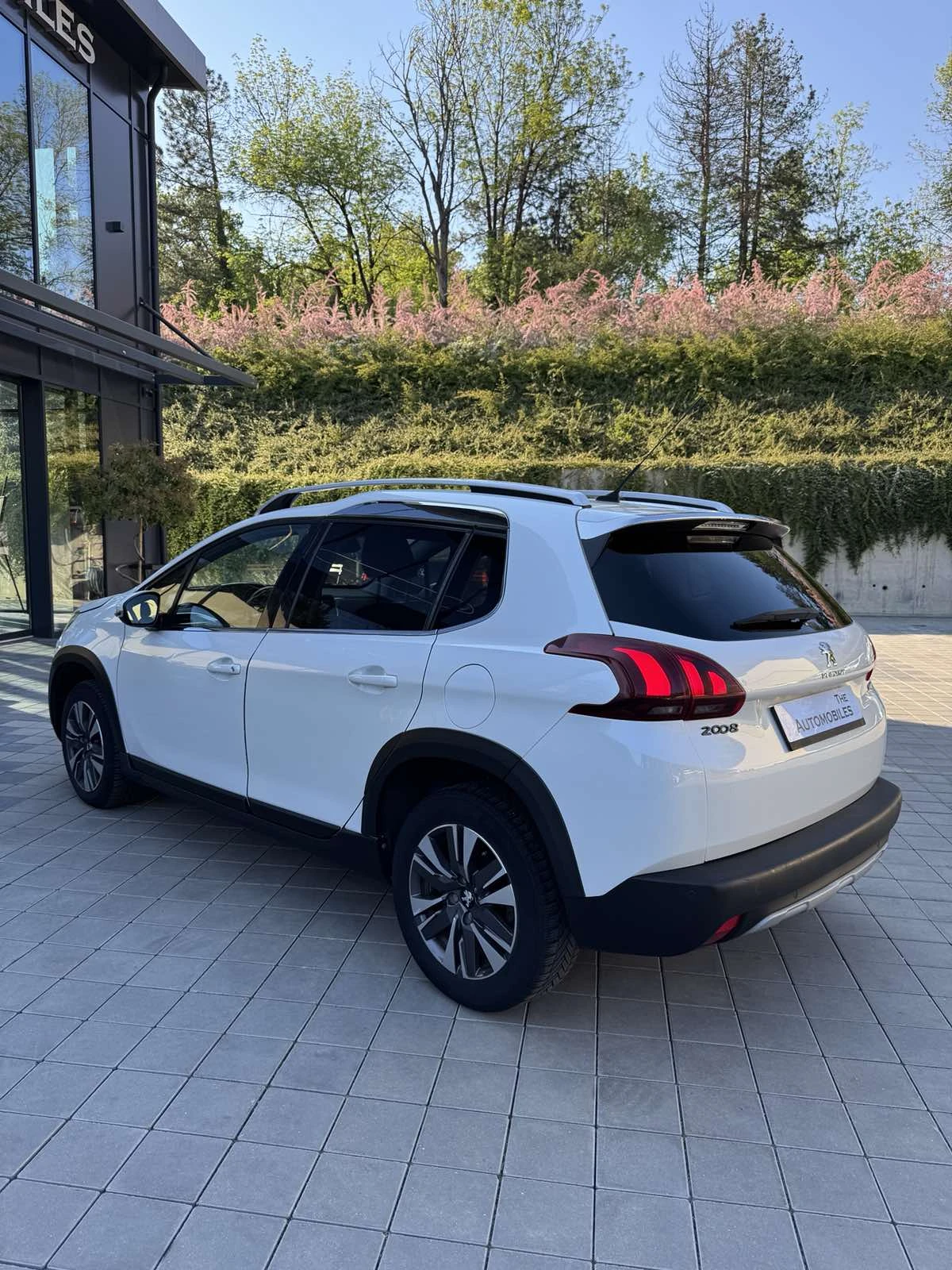 Peugeot 2008, снимка 6 - Автомобили и джипове - 54447724