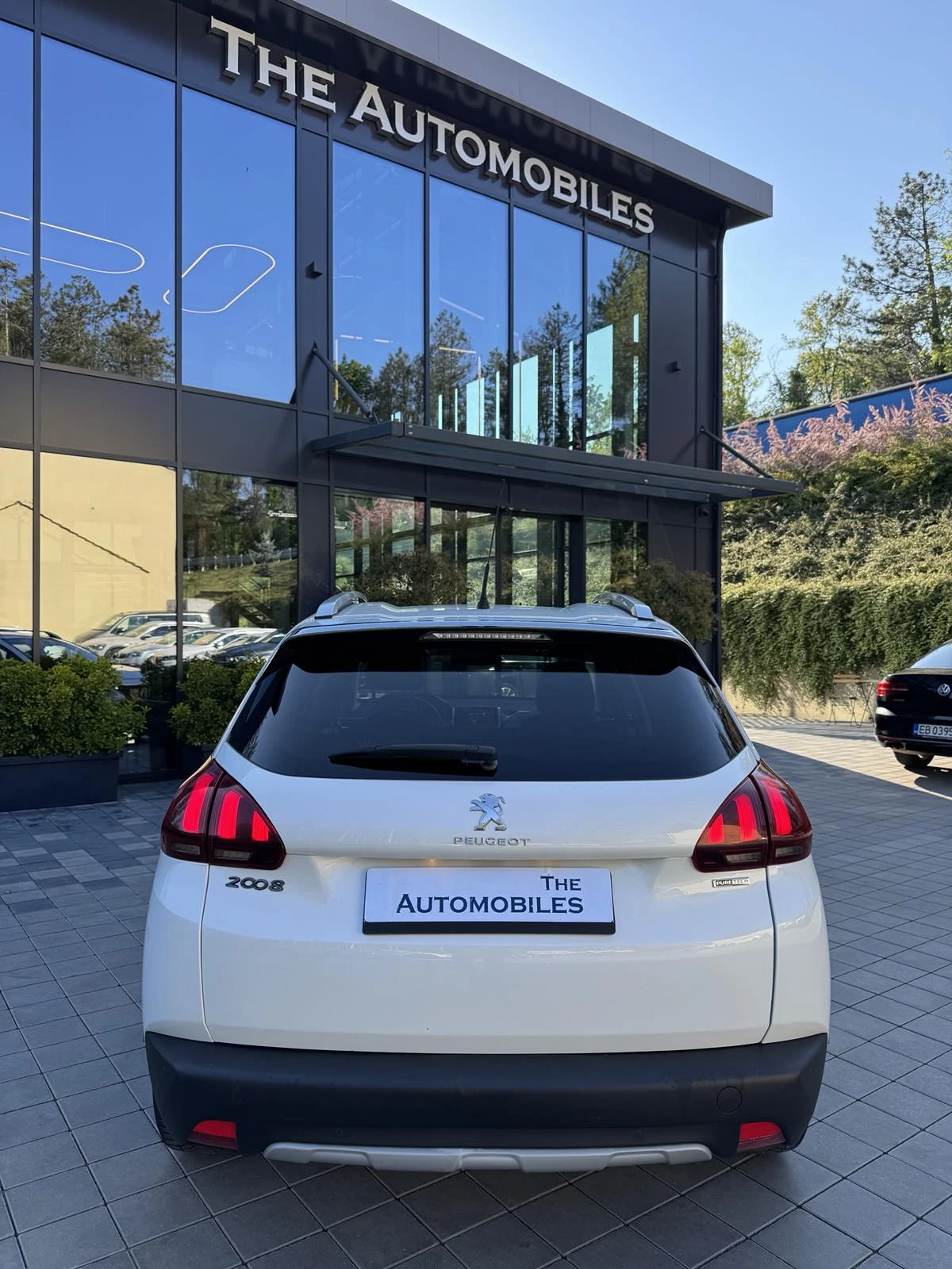 Peugeot 2008, снимка 5 - Автомобили и джипове - 54447724