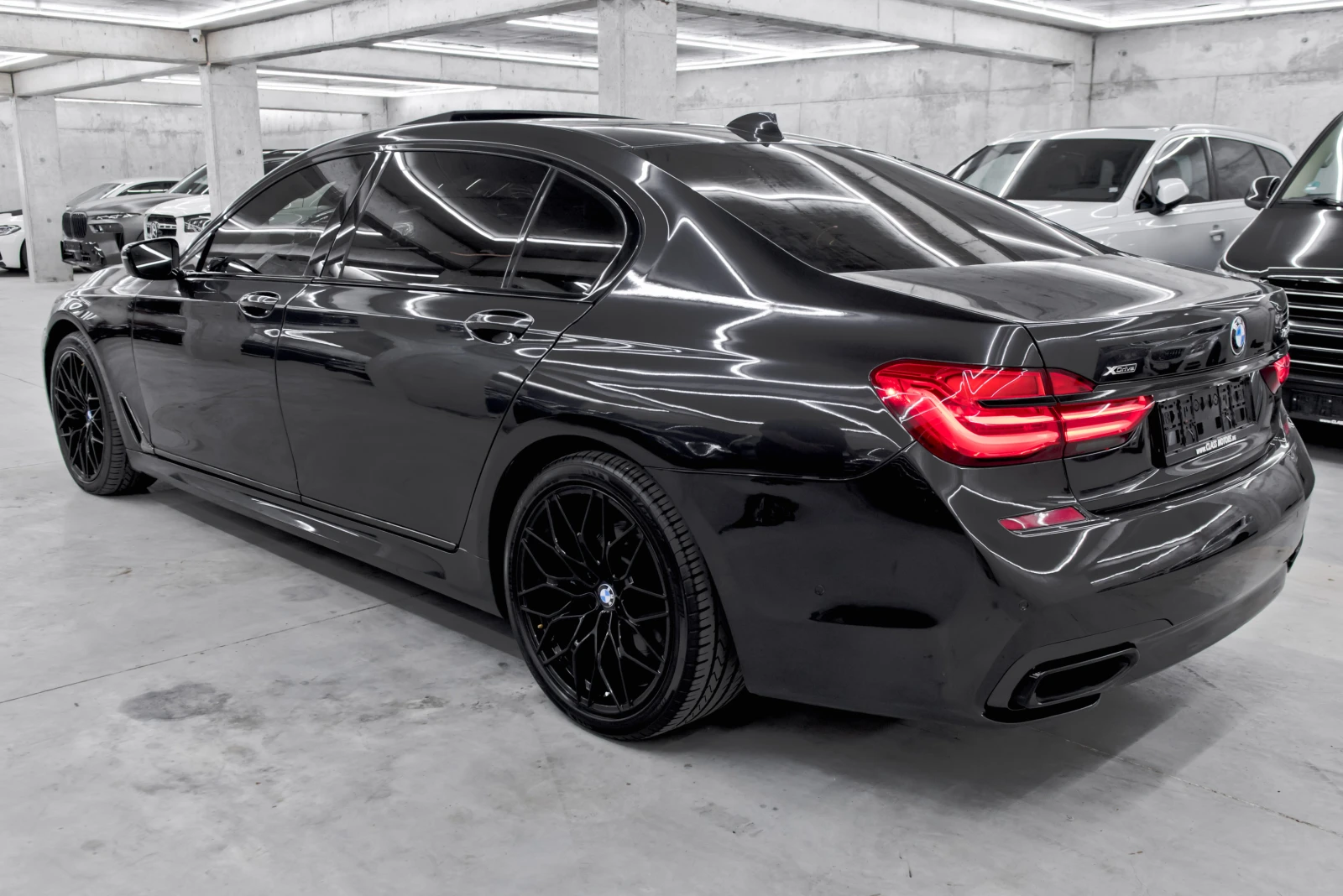 BMW 750 Long 3TV M paket, снимка 7 - Автомобили и джипове - 54717201