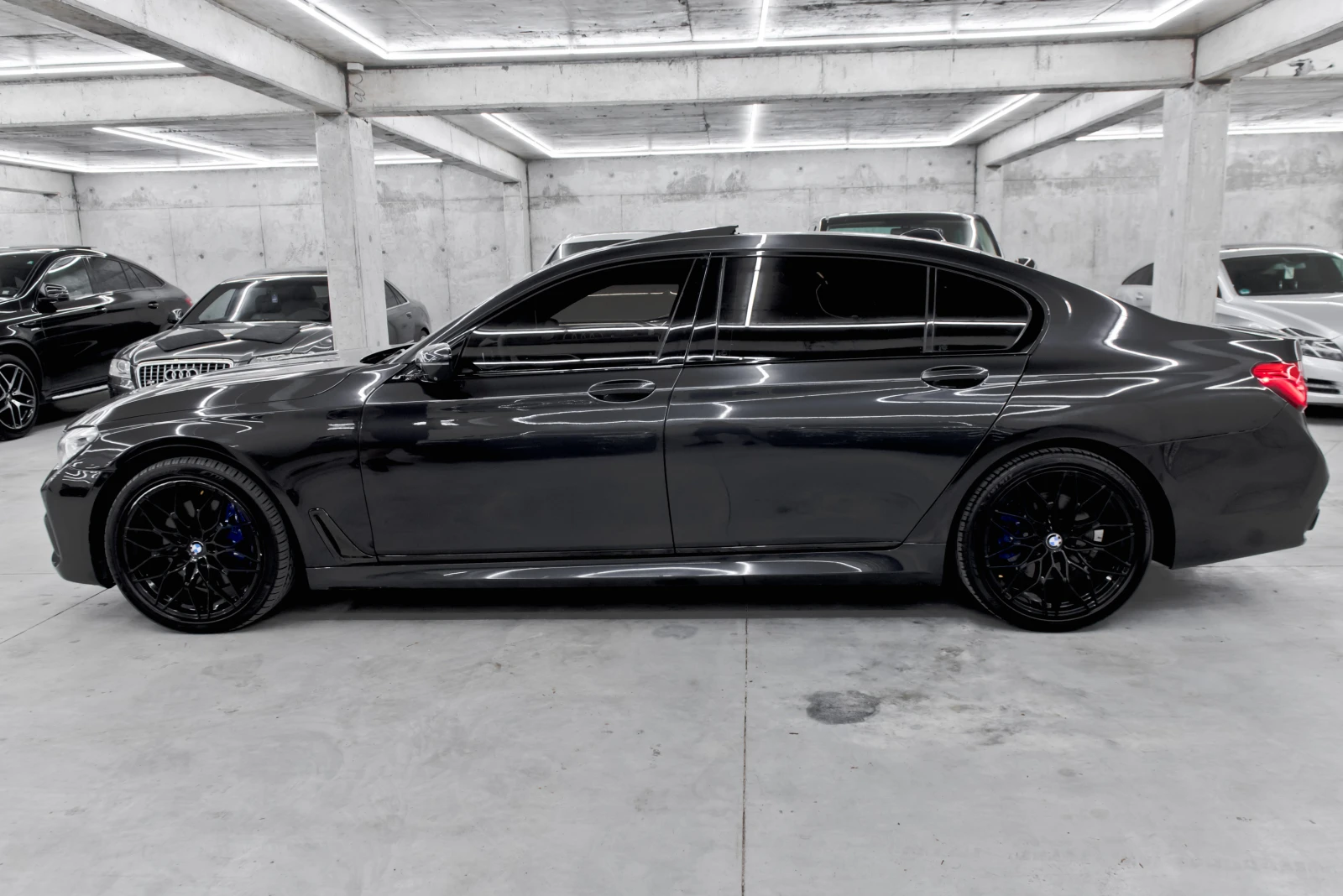 BMW 750 Long 3TV M paket, снимка 8 - Автомобили и джипове - 54717201