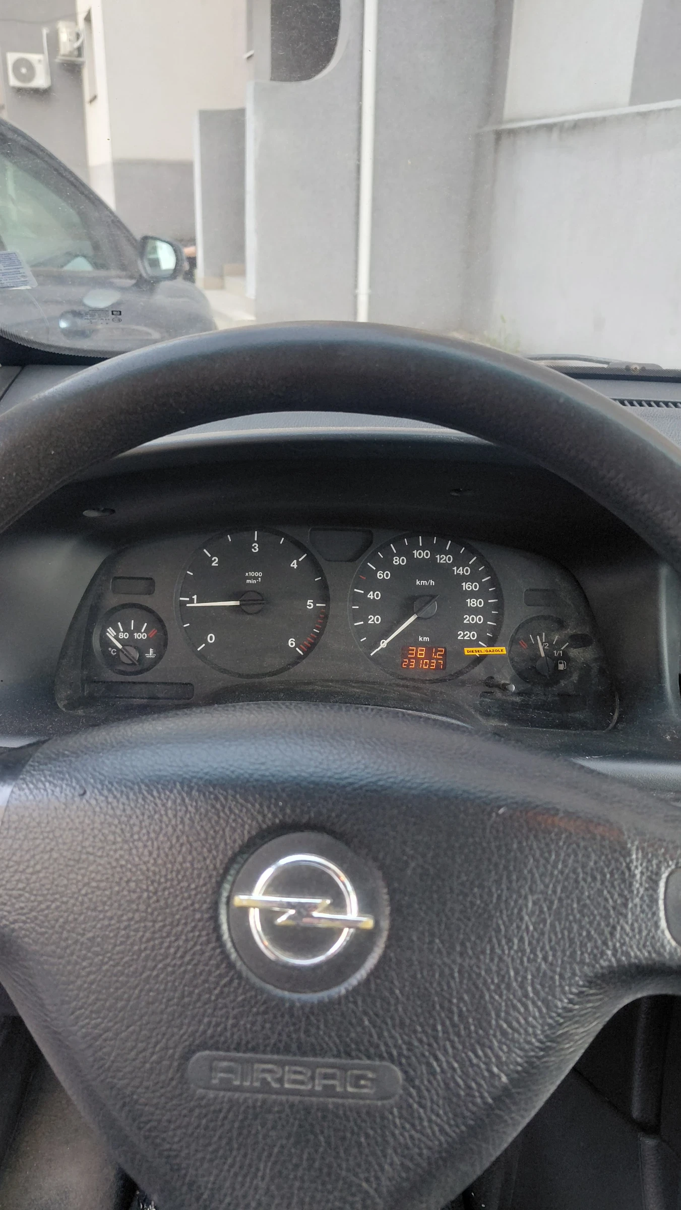 Opel Zafira 2.0TDCI 101к.с., снимка 8 - Автомобили и джипове - 54839019