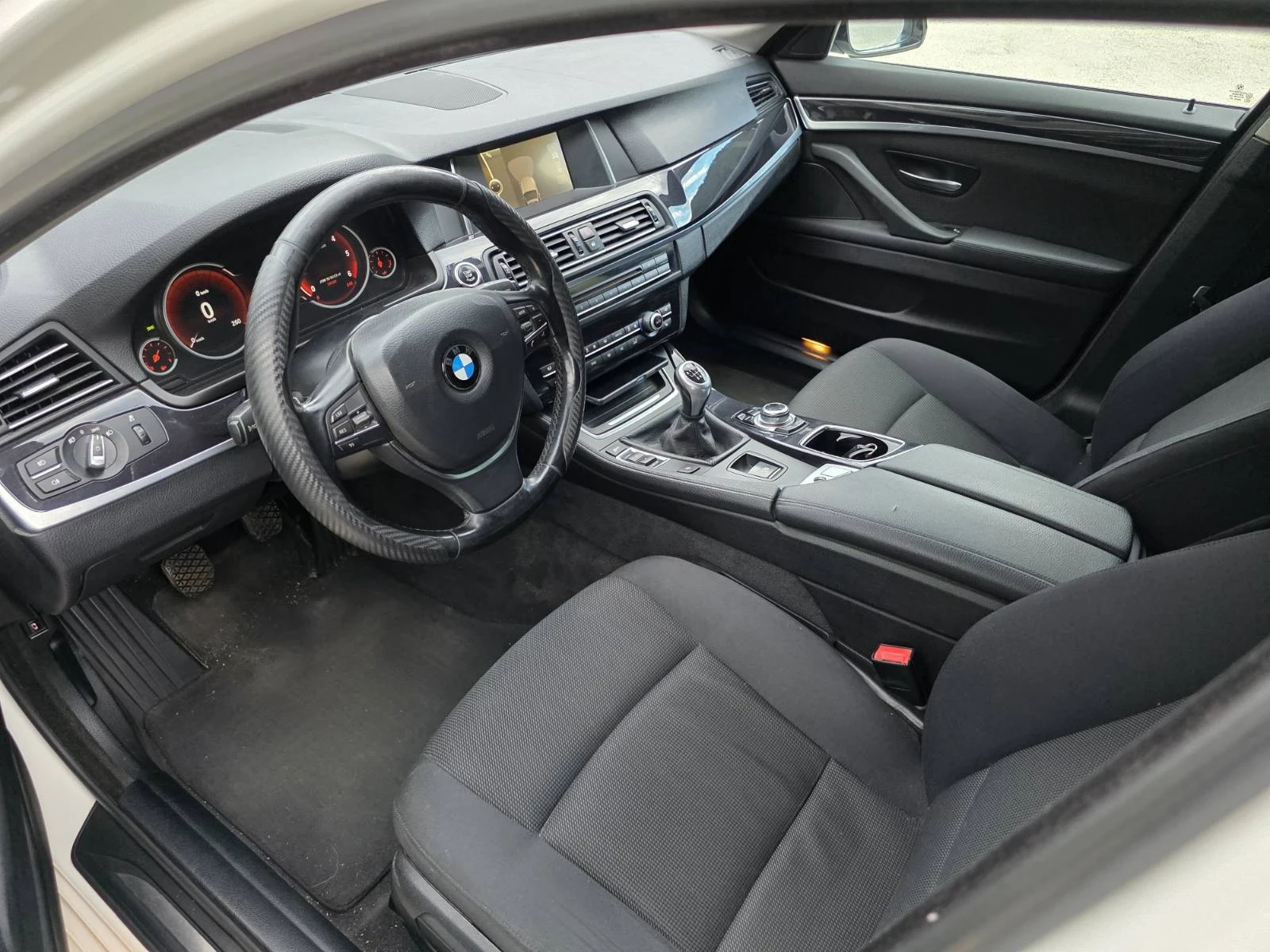 BMW 520 F 11, снимка 11 - Автомобили и джипове - 54896394
