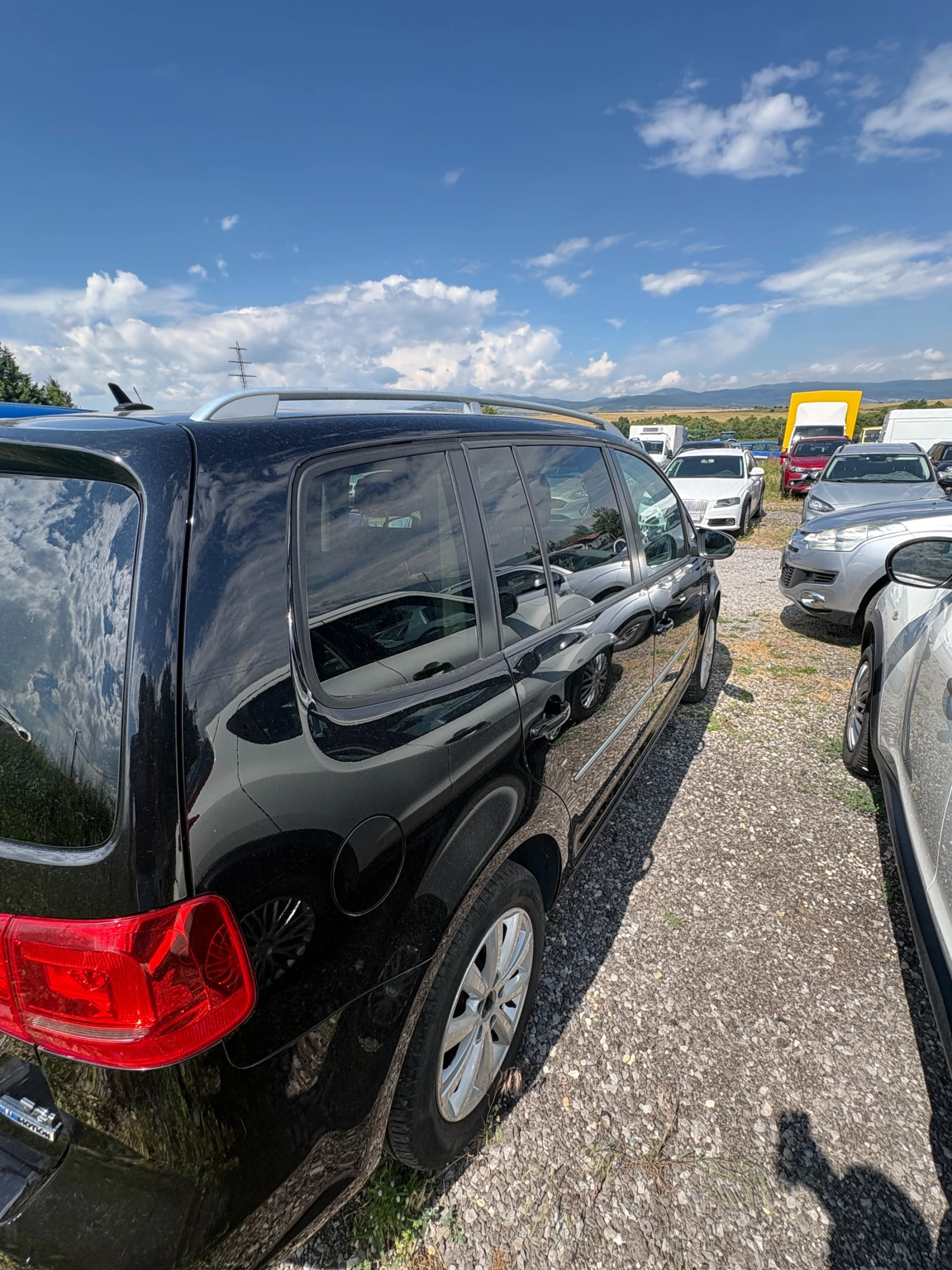 VW Touran 1.4 МЕТАН, снимка 5 - Автомобили и джипове - 55304381