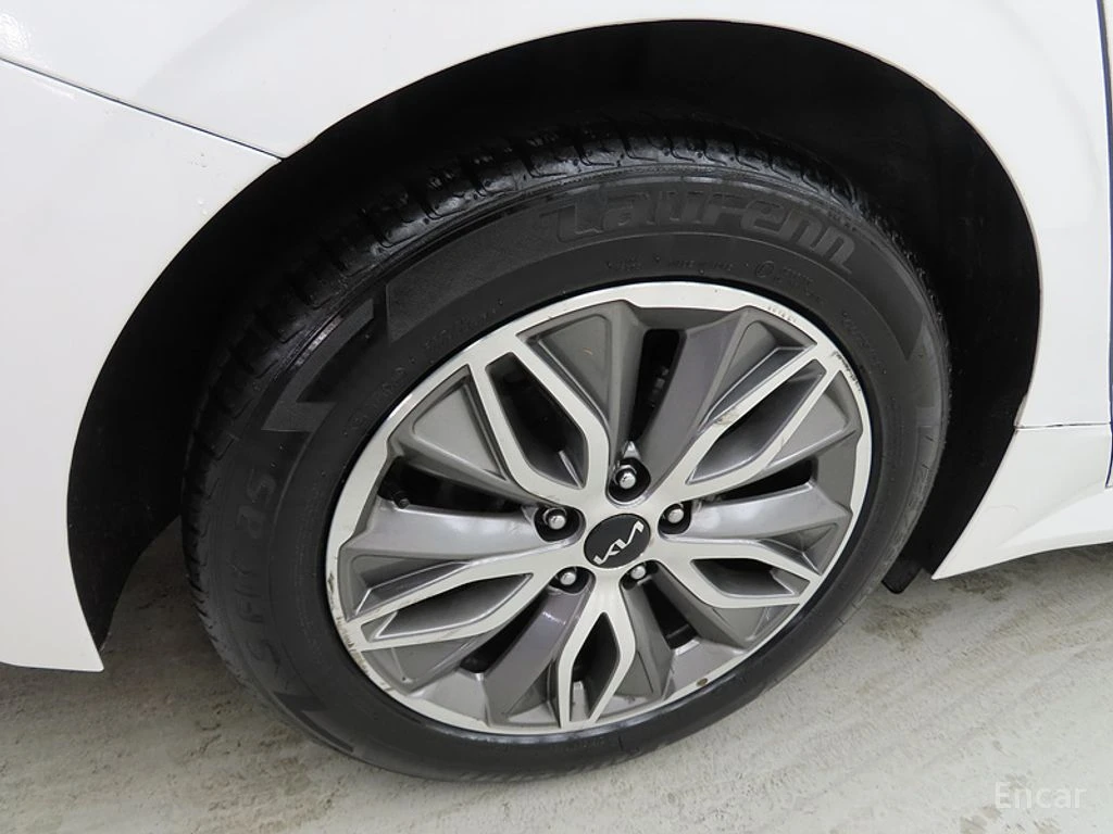 Kia K5 2.0 Hybrid Prestige* ПОДГРЕВ* ОБДУХВАНЕ* DISTRONIC, снимка 5 - Автомобили и джипове - 55309587