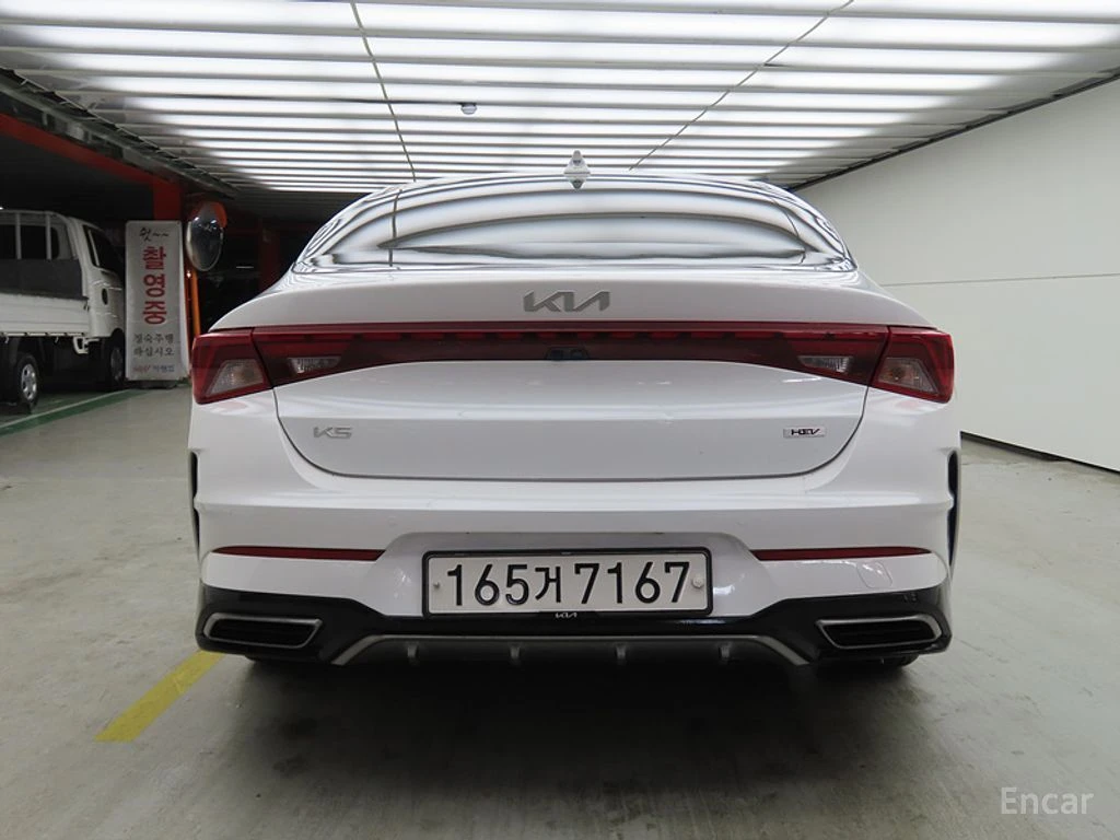 Kia K5 2.0 Hybrid Prestige* ПОДГРЕВ* ОБДУХВАНЕ* DISTRONIC, снимка 4 - Автомобили и джипове - 55309587