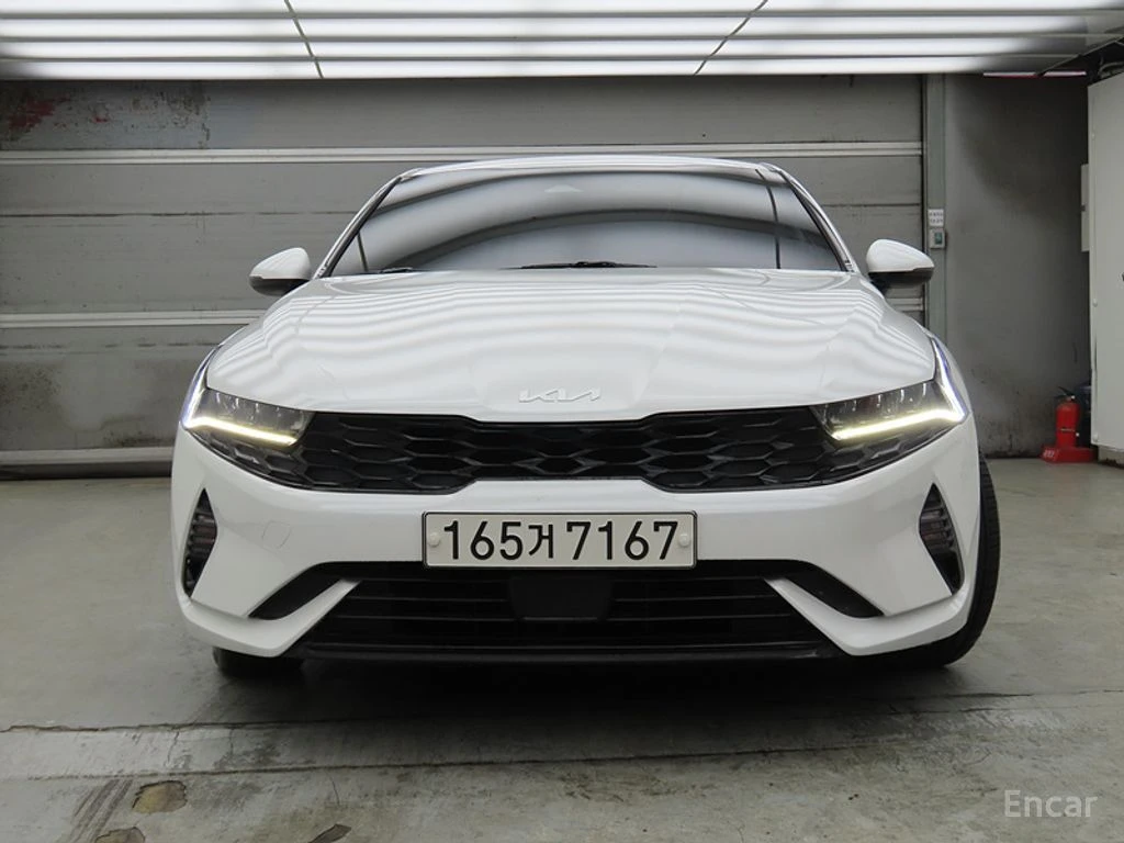 Kia K5 2.0 Hybrid Prestige* ПОДГРЕВ* ОБДУХВАНЕ* DISTRONIC, снимка 2 - Автомобили и джипове - 55309587