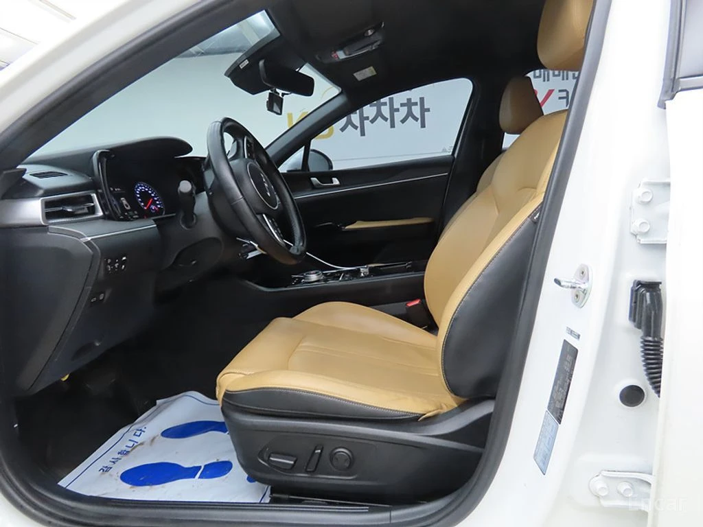 Kia K5 2.0 Hybrid Prestige* ПОДГРЕВ* ОБДУХВАНЕ* DISTRONIC, снимка 6 - Автомобили и джипове - 55309587