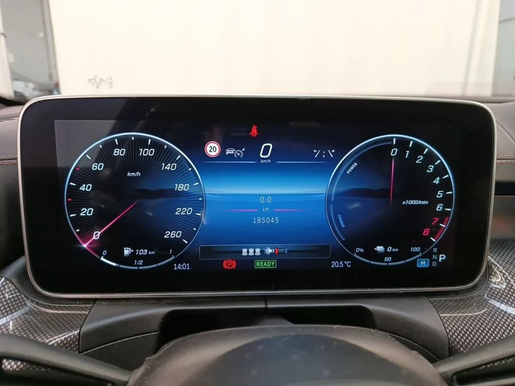 Mercedes-Benz C 300 300e Plug-In Hybrid AMG Night Aut. LED-Digital Wid, снимка 8 - Автомобили и джипове - 55725560