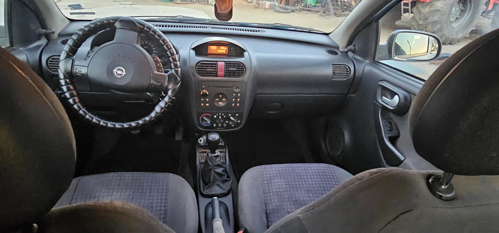 Opel Corsa, снимка 6 - Автомобили и джипове - 55870148