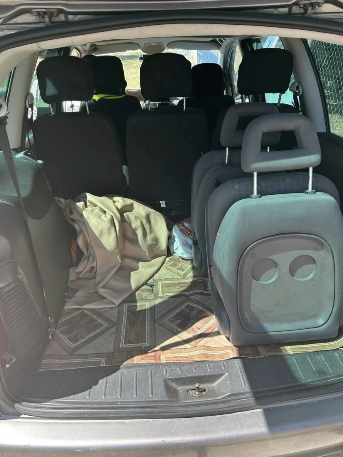 Seat Alhambra 1.9 TD?, снимка 8 - Автомобили и джипове - 56260719