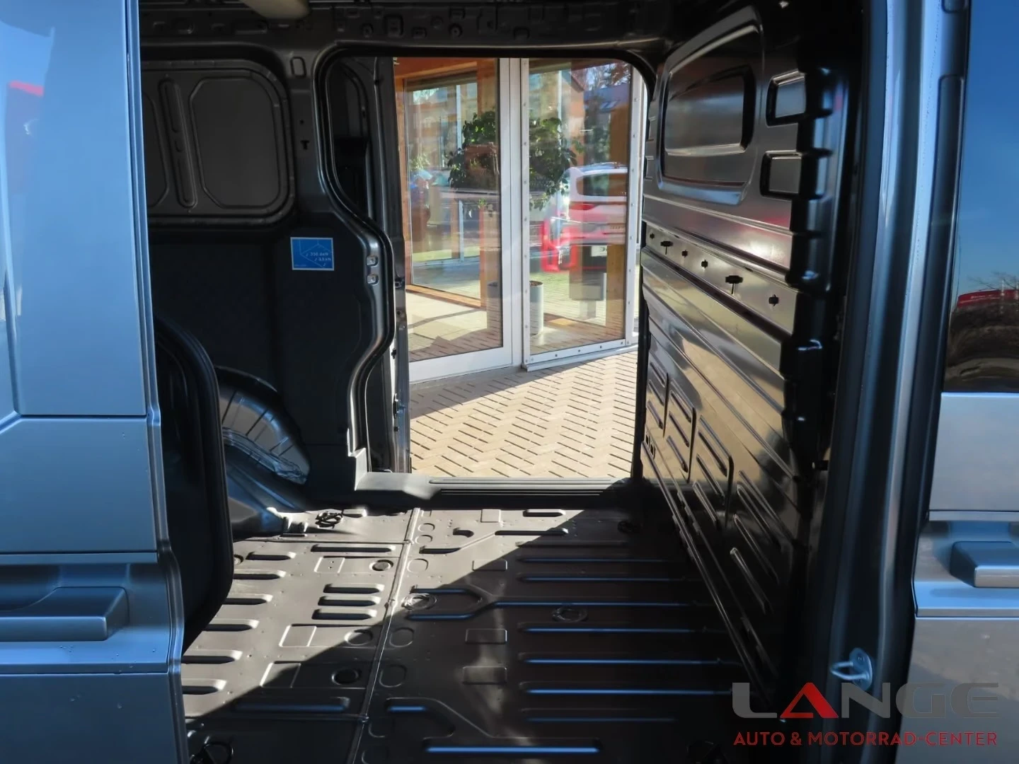 Kia PV5 CARGO ELITE 71.2kWh L2H1 360* !WARRANTY!, снимка 6 - Автомобили и джипове - 56305665