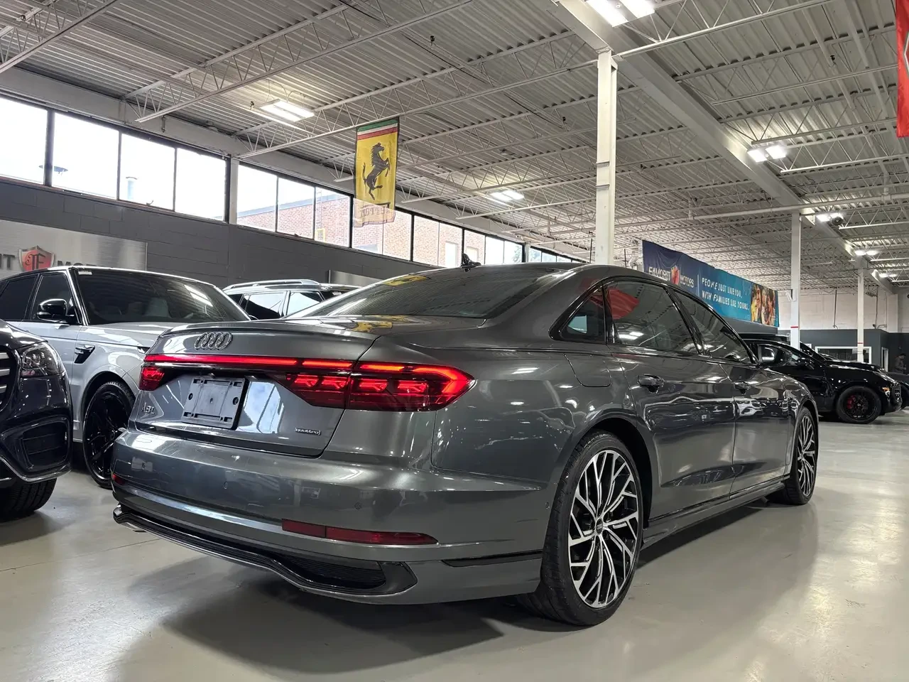 Audi A8 L | S line | CARFAX ������� | 2022 | 77 113 �� | Mobile.bg � ����������� 4