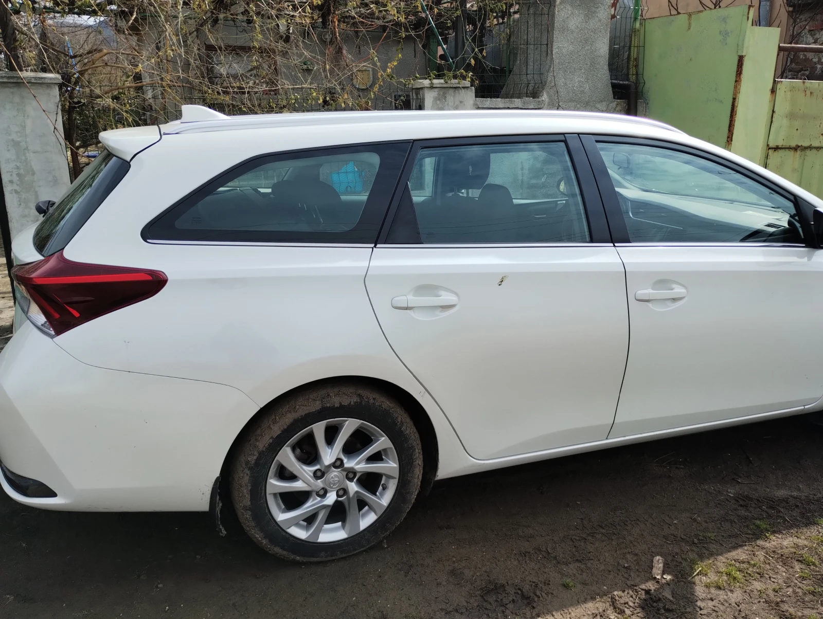 Toyota Auris | Mobile.bg � ����������� 5