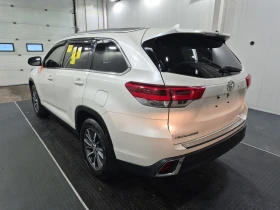 Toyota Highlander XLE * * ЧЕРЕН САЛОН * * 7 МЕСТА * * CARFAX * *  - 18999 € / 37158.81 лв. - 94002377 4