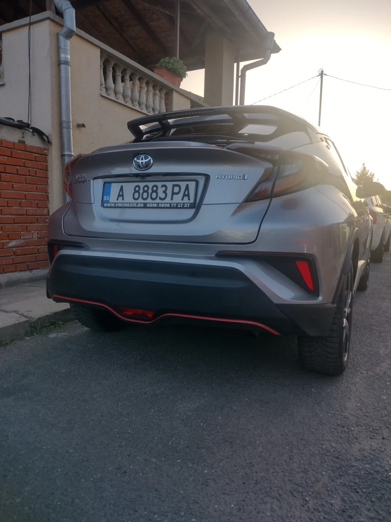 Toyota C-HR 1.8 Hibrid, снимка 8 - Автомобили и джипове - 47470816