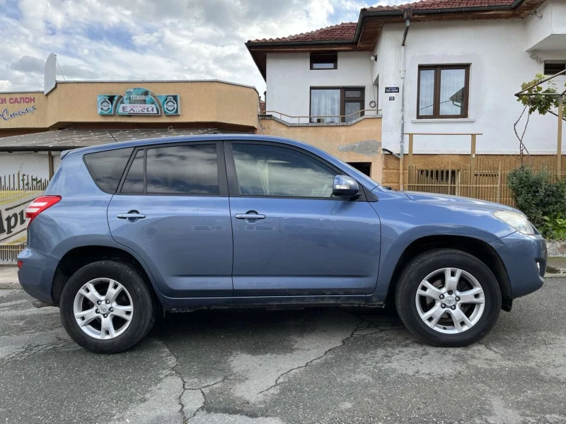 Toyota Rav4 2.0 4х4 бензин 6 скорости 158 к.с., снимка 5 - Автомобили и джипове - 48605999