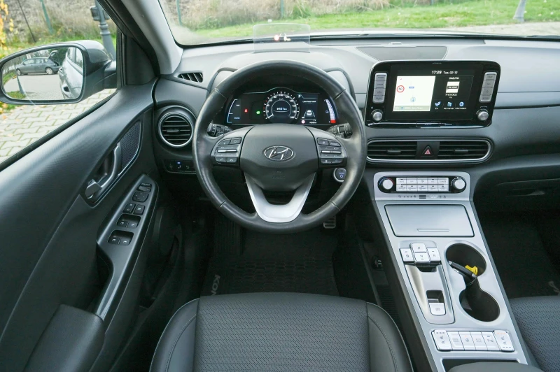 Hyundai Kona Premium* 64KW* КАМЕРА* ДИСТРОНИК* ОБДУХ* FULL, снимка 12 - Автомобили и джипове - 52663363