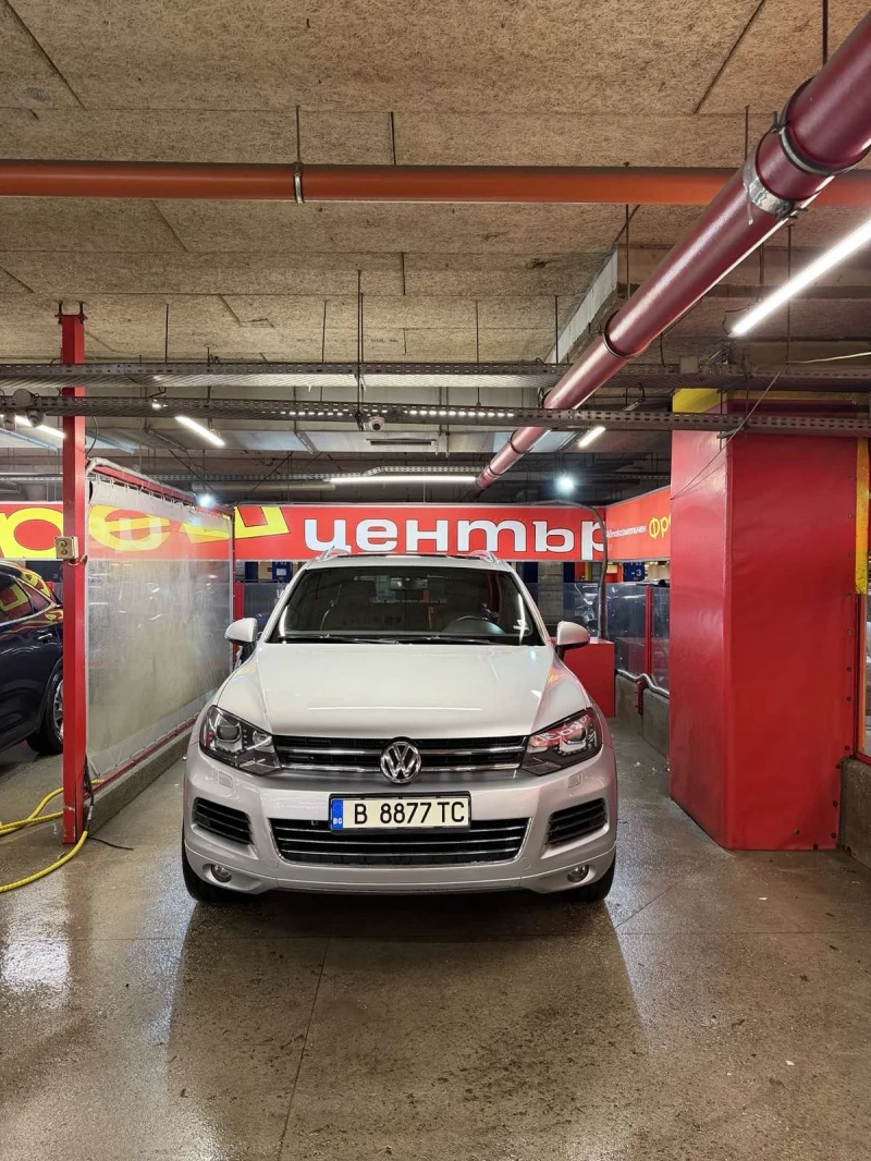 VW Touareg, снимка 2 - Автомобили и джипове - 53115177