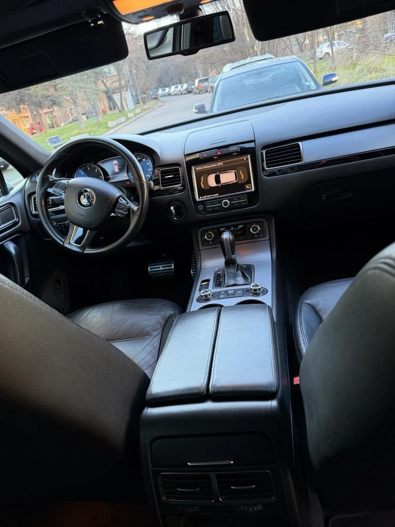 VW Touareg, снимка 10 - Автомобили и джипове - 53115177