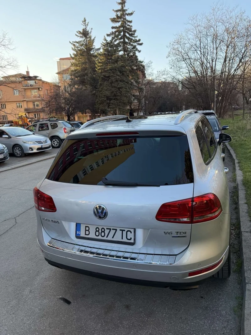 VW Touareg, снимка 11 - Автомобили и джипове - 53115177
