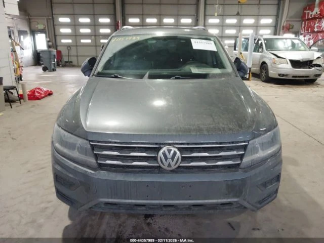 VW Tiguan * KEYLESS* КОЖА* КАМЕРА* ПОДГРЕВ* ПАНО* , снимка 3 - Автомобили и джипове - 54028561
