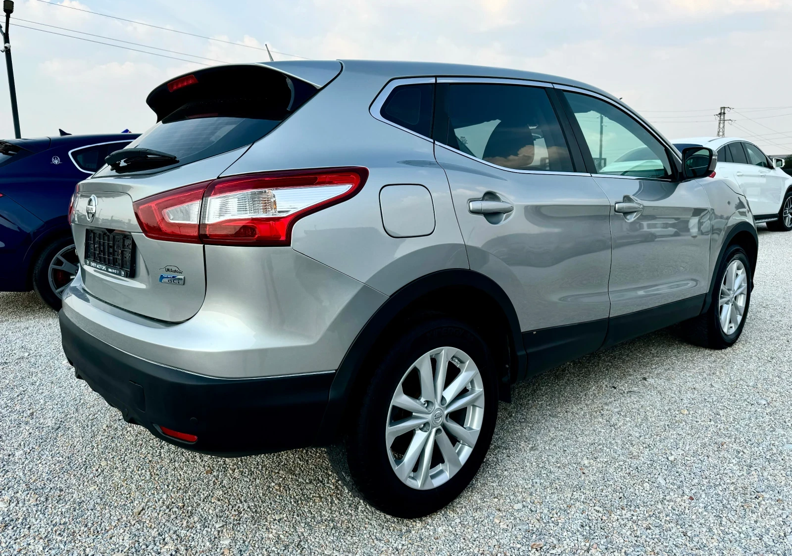 Nissan Qashqai 1.5DCI - изображение 6