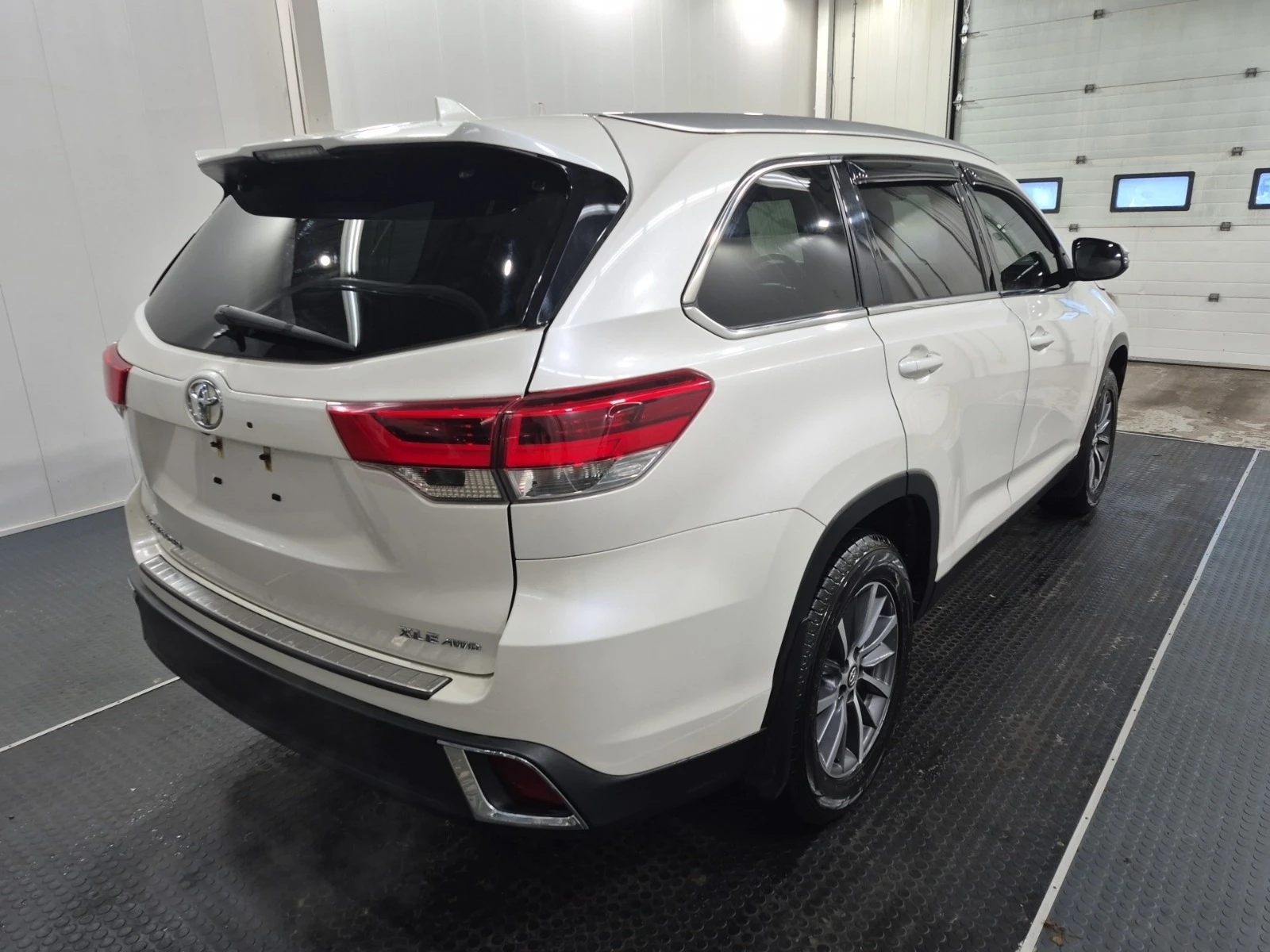 Toyota Highlander XLE * * ����� ����� * * 7 ����� * * CARFAX * *  | Mobile.bg � ����������� 3