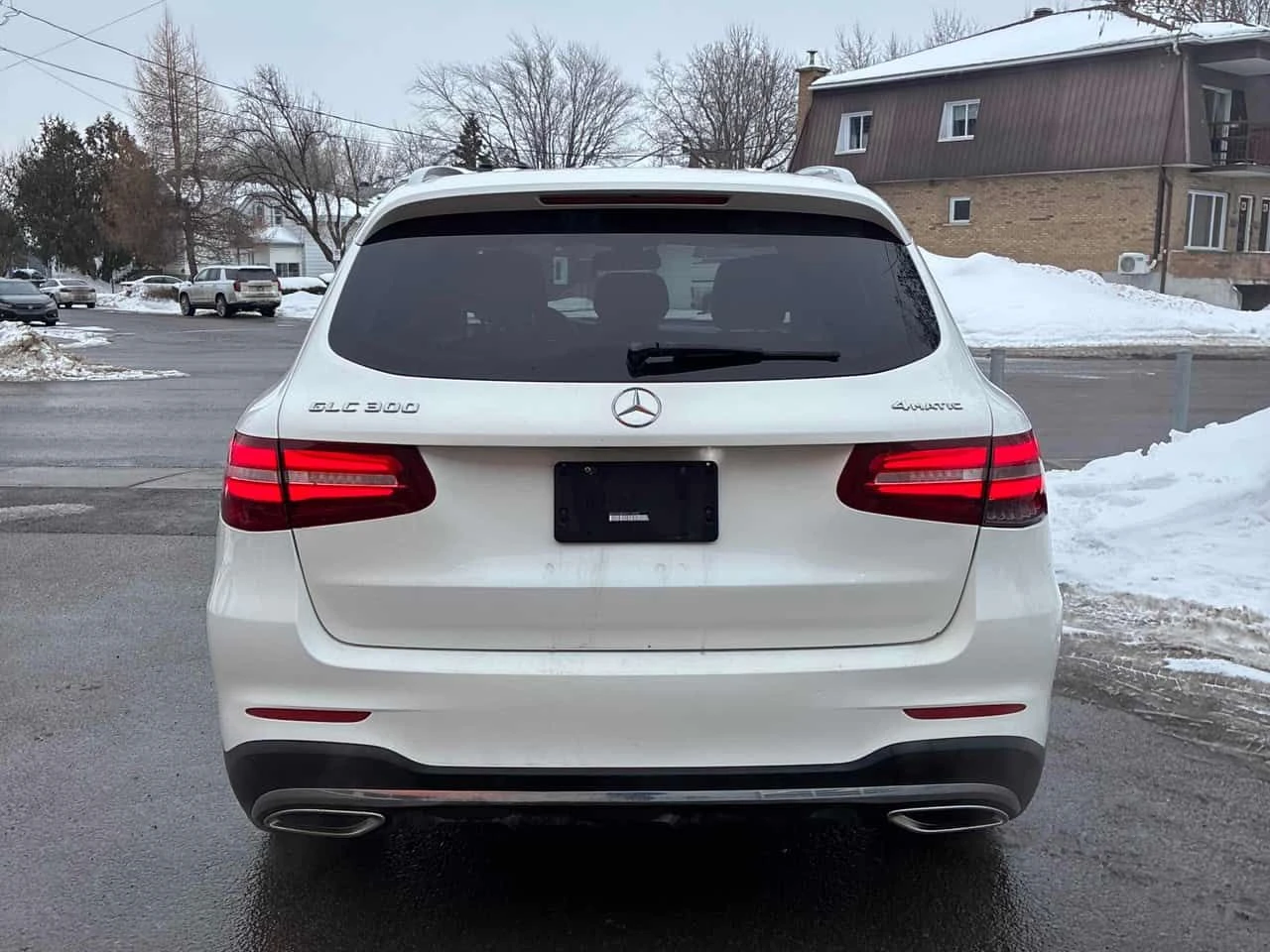 Mercedes-Benz GLC 300 * BURMESTER* PANORAMA*  - изображение 4