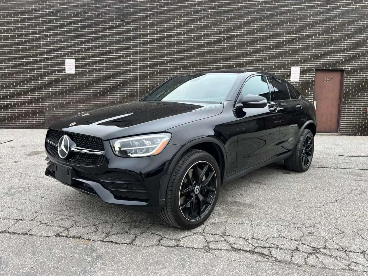 Mercedes-Benz GLC 300 ПОДГРЕВИ * ШИБИДАХ * 2 КЛЮЧА * CARFAX * 