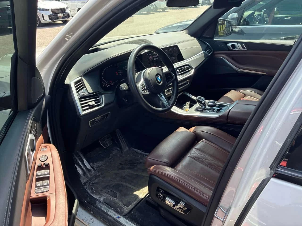 BMW X5 * МАСАЖИ* ДИСТРОНИК* 360 КАМЕРА* ОБДУХВАНЕ* , снимка 7 - Автомобили и джипове - 54693816