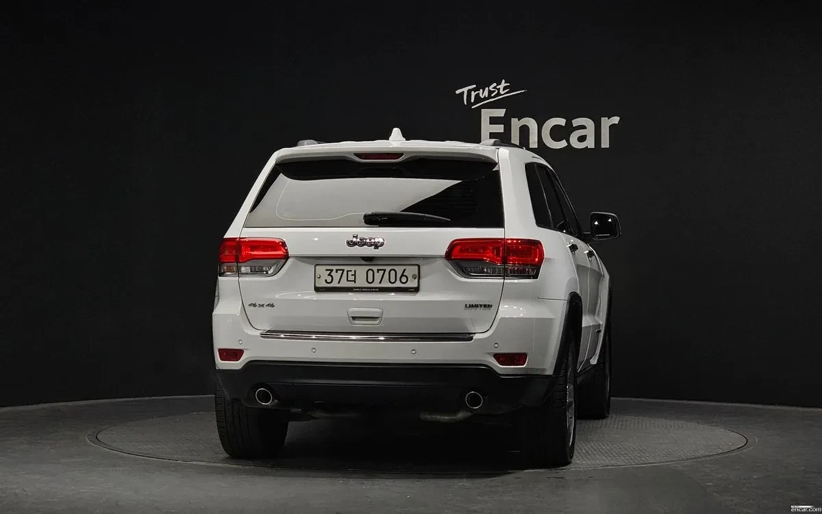 Jeep Grand cherokee LIMITED| 8ZF| ОБДУХ| ПАНО| KAMERA, снимка 4 - Автомобили и джипове - 54777321